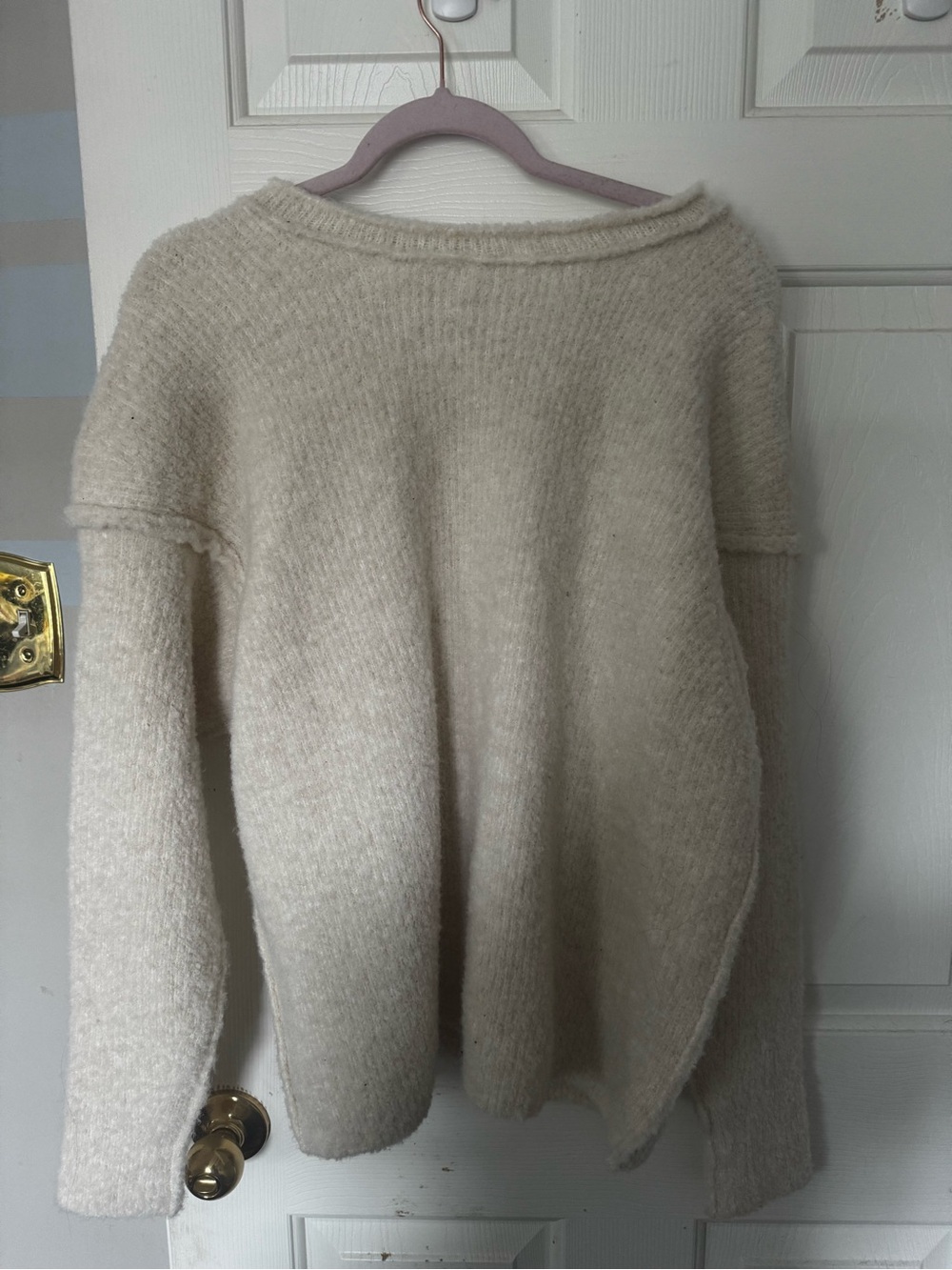NWT: FREE PEOPLE CREAM SWEATER